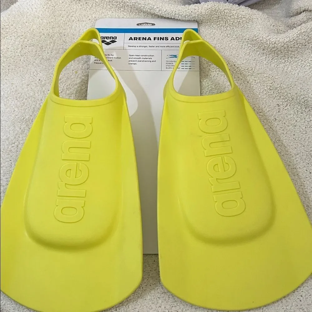 ARENA TRAINING SWIM FIN Men, Lime, NWT display pair